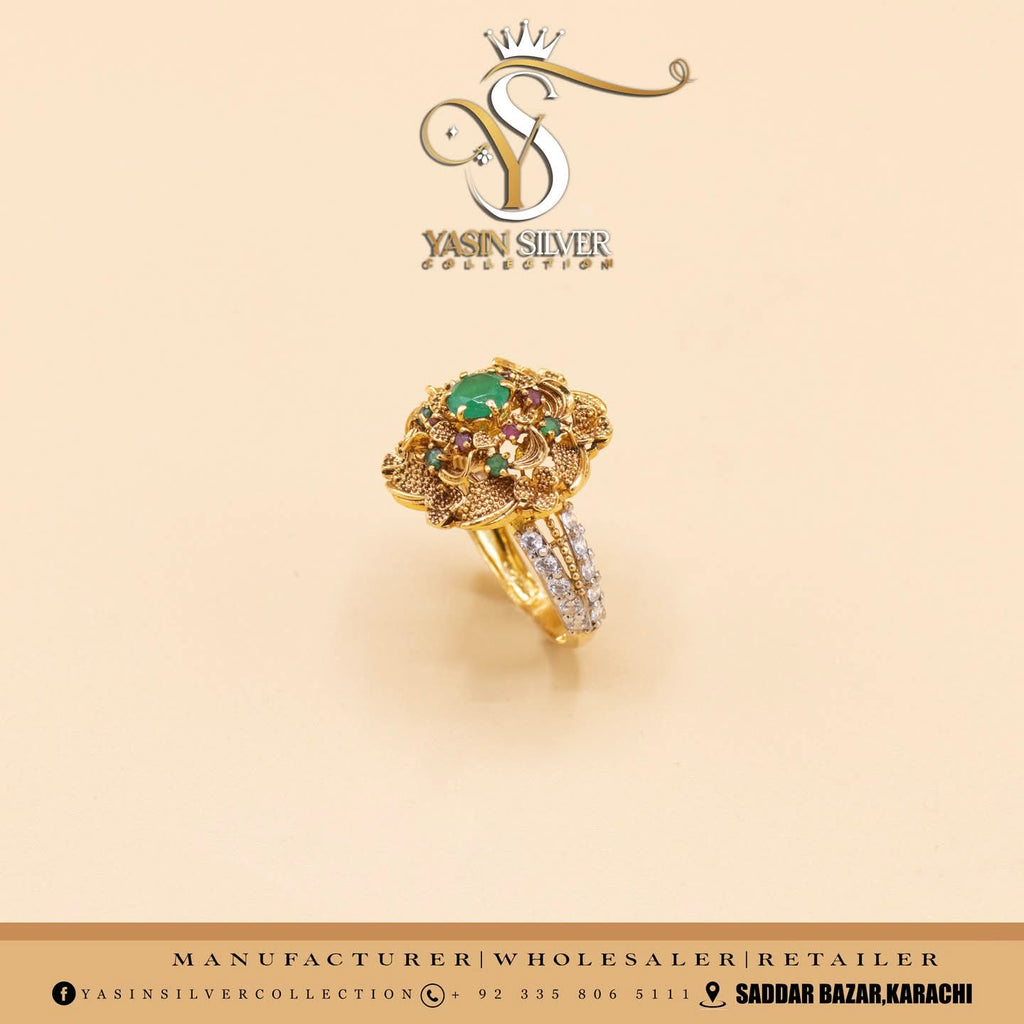 Elegant Floral Gold Ring