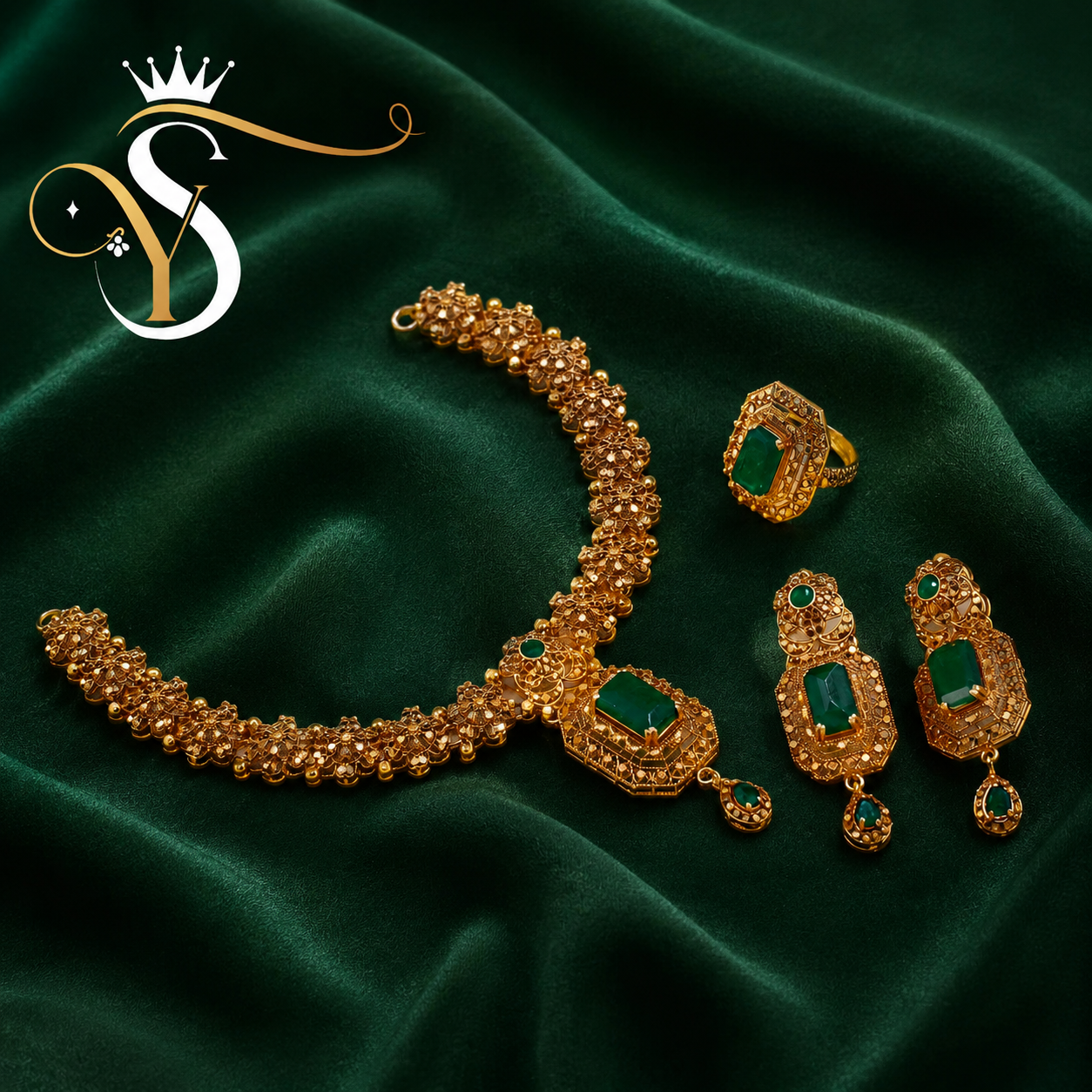 Luxury Emerald Silver Necklace Set