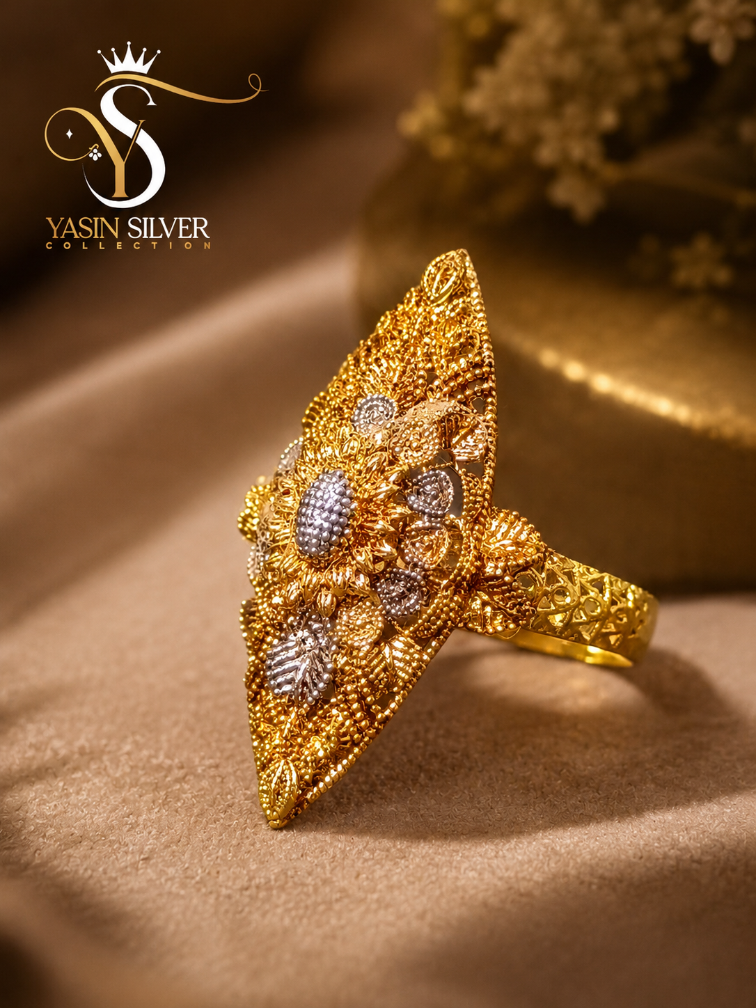 Luxury Leaf Design Ring