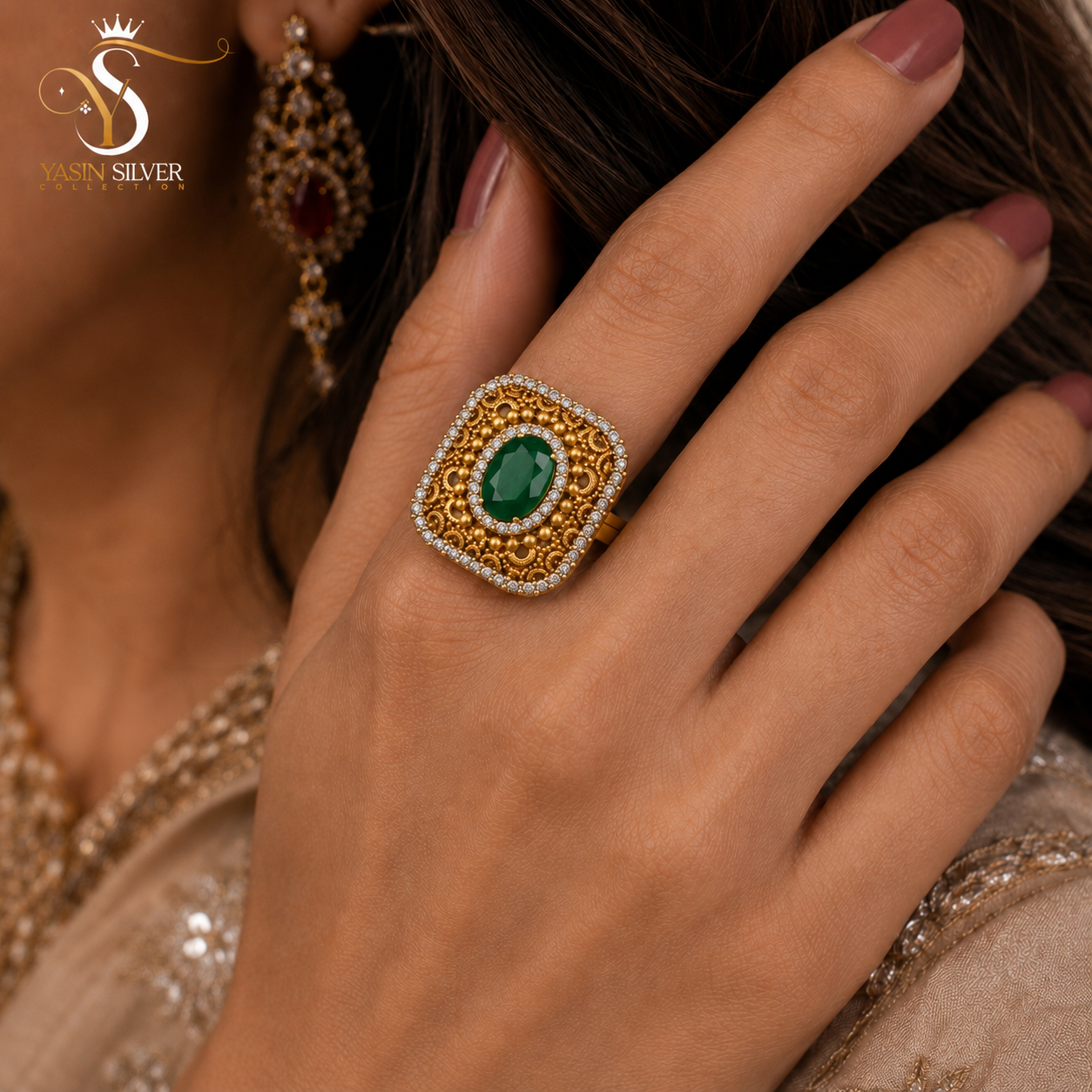 Emerald Crest Ring