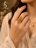 Luxury Leaf Design Ring
