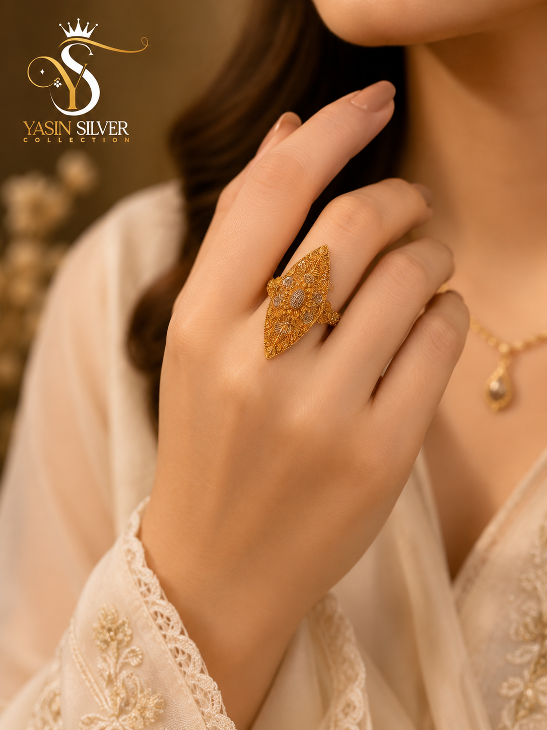 Luxury Leaf Design Ring