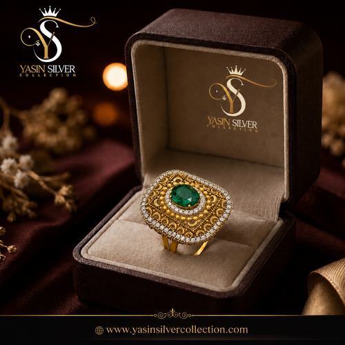 Emerald Crest Ring